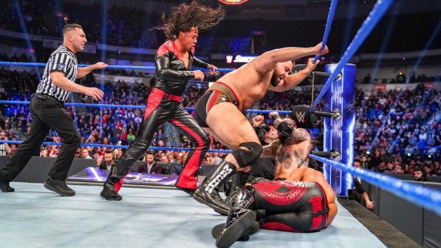 【WWE】中邑&ルセフがリコシェ&ブラックを襲撃も返り討ち
