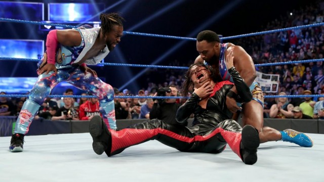 【WWE】中邑&ルセフ、ニュー・デイの奇襲で因縁激化