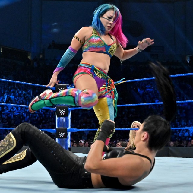【WWE】アスカ、ソーニャ相手にアスカロックで一本勝ち「いつでも誰でもええからかかってこいや!おらぁ!」