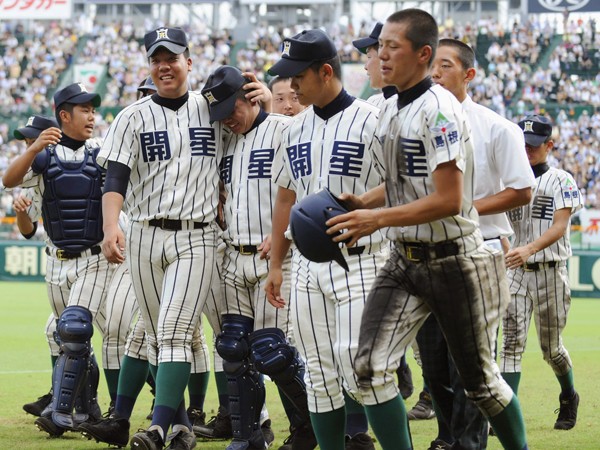 悪夢の落球をした開星のセンターは、甲子園で「一生のテーマ」をもらった