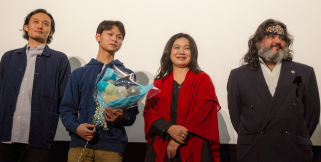 下倉幹人「沢山の人に観て欲しい」映画『アイヌモシㇼ』初日舞台挨拶でアピール