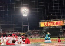 八回栗林、九回ハーンだけじゃない、勝負手連発…巨人を２つ叩いて直近９試合７勝２敗、７連敗でヘロヘロだった広島が阪神を抜いて再び首位に立つ日