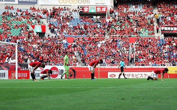 浦和レッズ、J2甲府に苦杯。アジア王者の転落はなぜ止まらないのか