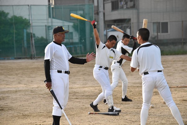 斎藤佑樹らを育てたアマ球界の巨匠が、8年ぶりに現場復帰を決めた理由