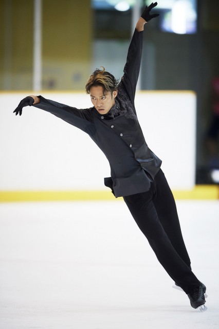 髙橋大輔「最低」の復帰戦もさすがの存在感。「楽しめるのは次から」