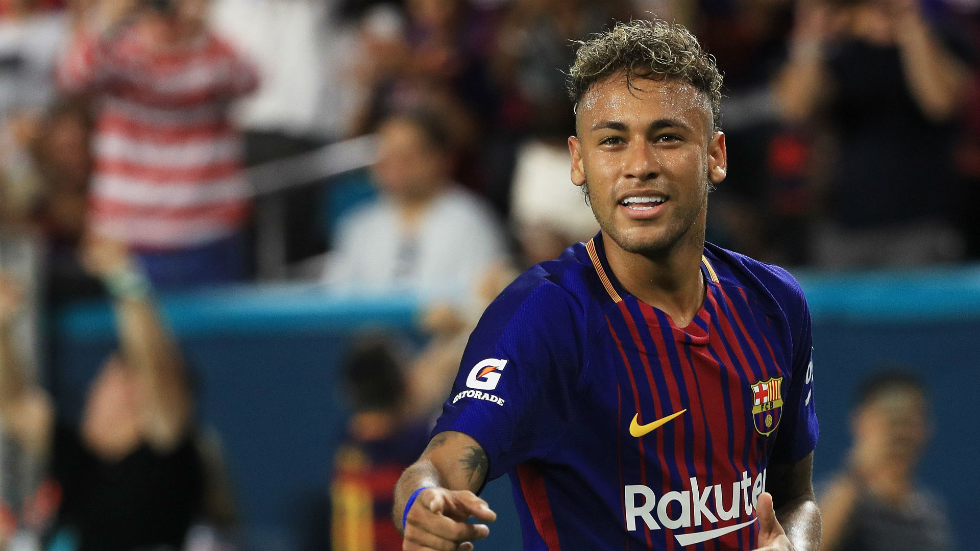 史上最高額の男 ネイマール がパリ サンジェルマンを頂点へ フランスで栄華を築けるか Goal パリ サンジェルマン Psg は 大げさでは dメニューニュース Nttドコモ 史上最高額の男 ネイマール がパリ サンジェルマンを頂点へ フランスで栄華を築けるか Goal パリ サンジェルマン Psg は 大げさでは dメニューニュース Nttドコモ