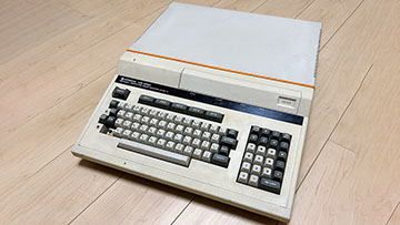 国産パソコン初、標準ひらがな表示対応の日立「ベーシックマスターレベル3 」