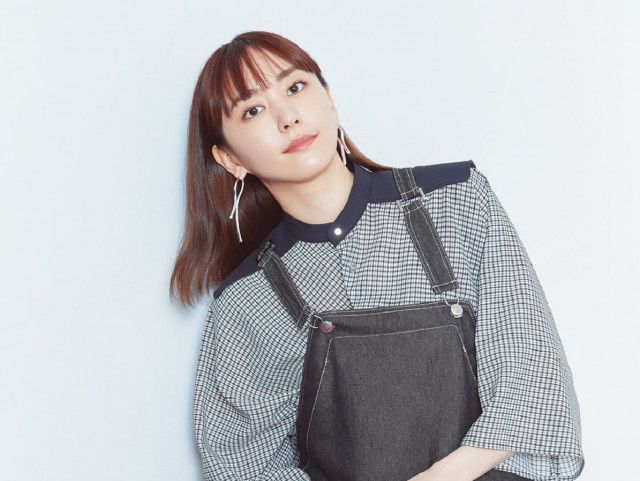 新垣結衣「昔より、人を頼ったり、甘えたり、隙を見せたりできるようになった」（ananweb）｜ｄメニューニュース（NTTドコモ）