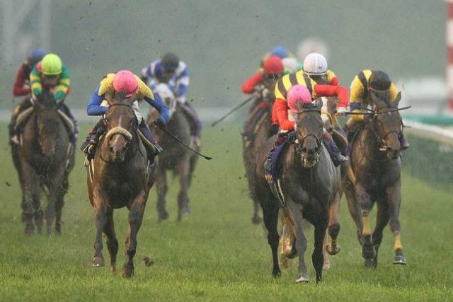 大人気！まとめ一覧 日本競馬で15年前にあった“激レアG1” 史上ただ一度しかない マグカップ・食器