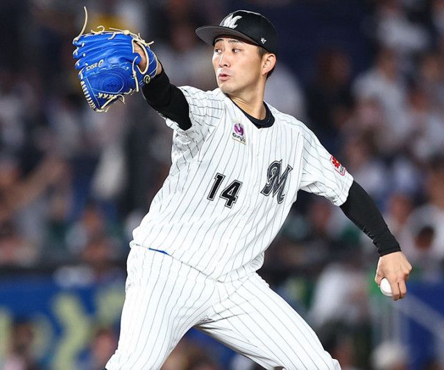 ロッテコーチ的場選手 グローブ プロ野球 - 野球