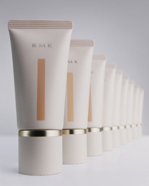 RMK クリームファンデーション アクアティックグロウ 明るかっ
