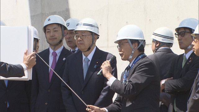 斉藤国交大臣 整備進む北千葉道路の工事現場視察
