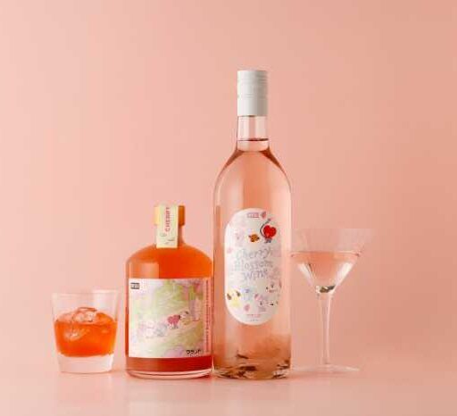 オンライン酒屋と｢BT21｣のタイアップ!限定ラベルの｢桜ワイン･リキュール｣が登場♡