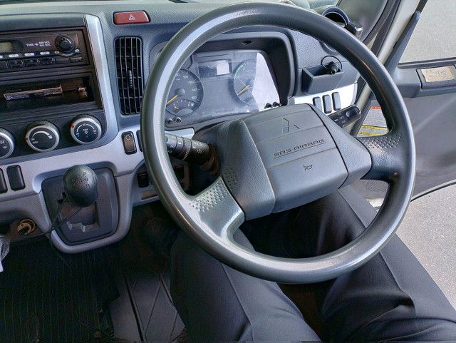 トラックドライバーの声を全く理解していない…中・大型車「AT限定免許」新設に失望する理由【物流2024年問題】