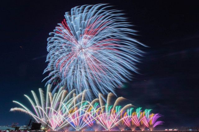「東北未来芸術花火2023」音楽とシンクロする幻想的な花火大会、宮城県・鳥の海公園で