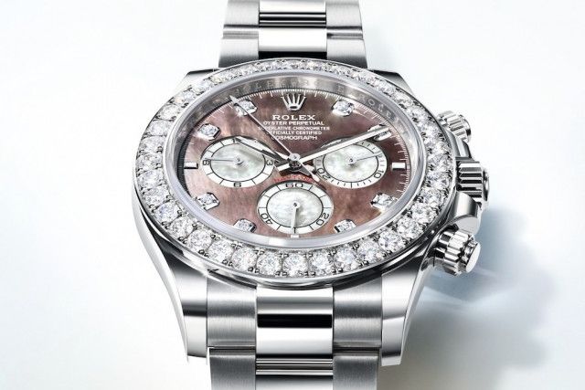 ロレックスの腕時計「コスモグラフ デイトナ」24年新作、際立つ 