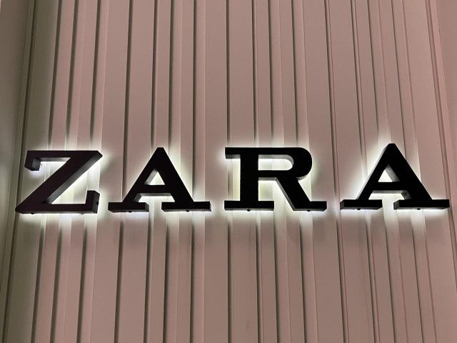 ZARA】で見つけたら“即キープ”！「ブラウンローファー」が強い♡（ftn