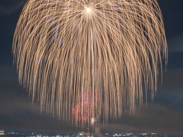 １００万人が訪れる花火大会 絶景写真に「これはヤバい…」（grape）｜ｄメニューニュース（NTTドコモ）