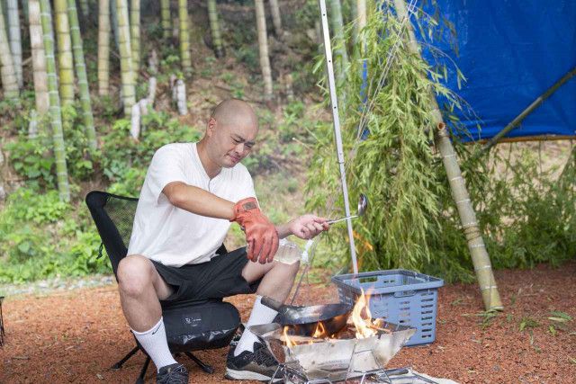 大 婆 様 めっちゃ 開 コレクション 脚 する 本