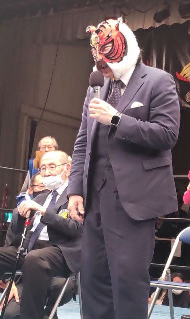 初代タイガーマスク」佐山サトル、90歳で亡くなった新間寿さん