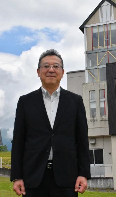 ＜ニセコ＞日本一ユニークな学校に　改革をけん引する校長・本谷一さん（60）