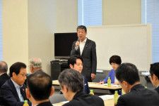 情報共有が不十分と指摘　自民党道連、北海道新幹線延伸遅れで会合