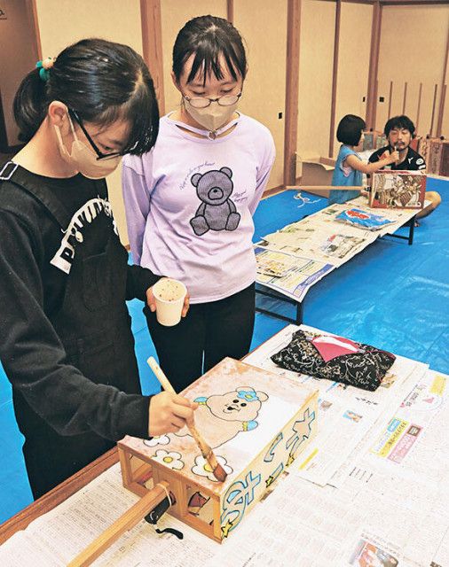 「トッペ行燈」見てね　砺波・種田地区児童が制作、６月庄川観光祭