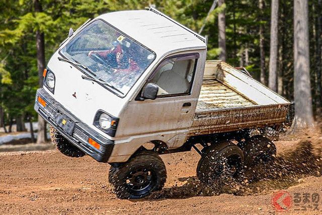 DIY 6輪“軽トラ”」爆誕！ 6WD化で走破性アゲアゲの三菱「ミニキャブ