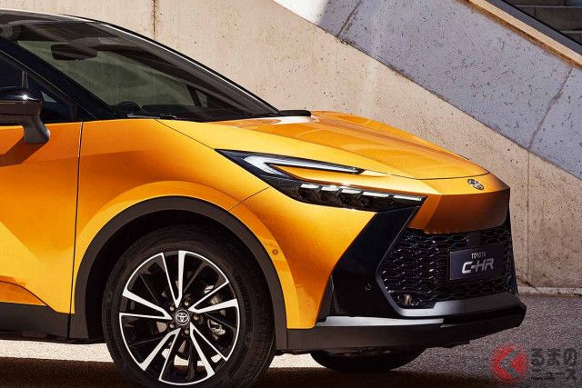 トヨタ新型「C-HR」右ハン仕様2024年発売！ 迫力の斬新顔と上質内装