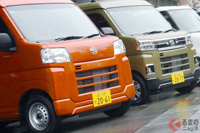 ダイハツの斬新「4人乗り“軽トラ”」がスゴイ！ 現場で大活躍の