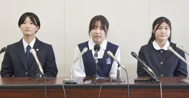 広島、高校生平和大使3人が会見　「世界に向けて声を上げる」