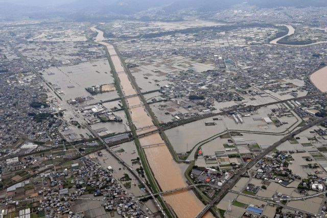 関東甲信で大雨、厳重警戒　愛知・豊橋で車水没、1人死亡