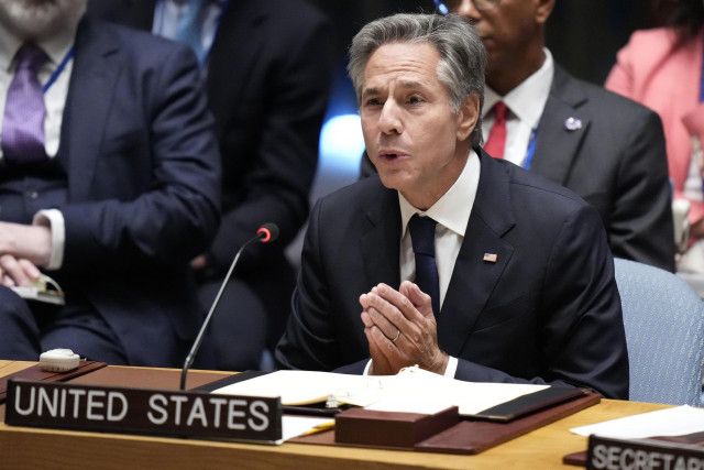「ロシアは国連を侮辱」　米国務長官、安保理会合で批判