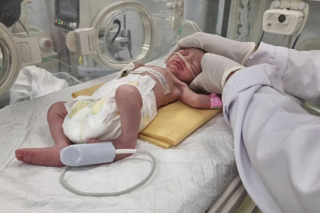 空爆で死亡妊婦から女児誕生　ガザ南部ラファ、容体安定