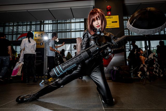 コスプレ】ピチピチスーツ越しにスタイル際立つ！ シンガポール美女による『GANTZ』山咲杏（マグミクス）｜ｄメニューニュース（NTTドコモ）