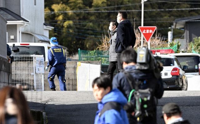 特殊捜査係20人が窓ガラス割り突入、容疑者確保 中学生2人殺傷（毎日新聞）｜ｄメニューニュース（NTTドコモ）