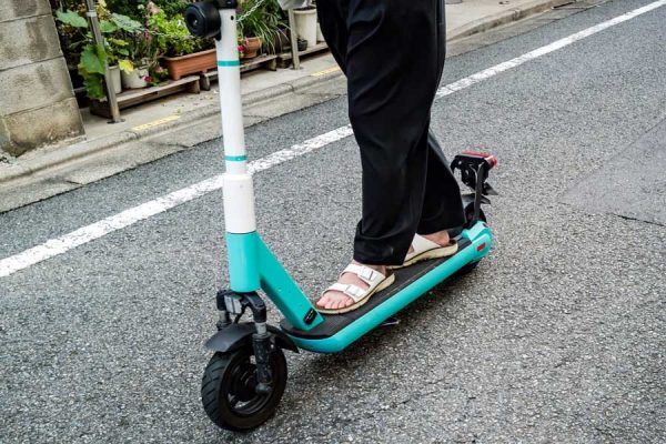 最高時速110km！ 中国製電動キックボードは「日本の高速道路」を爆走できるのか？  法規制と技術革新の狭間で考える（Merkmal）｜ｄメニューニュース（NTTドコモ）