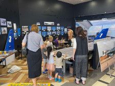 八王子オクトーレで「航空祭ファンの集い」　ジオラマ展示やグッズ販売