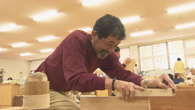 クリアランス 昭和38年度 小学校の机 定規つき