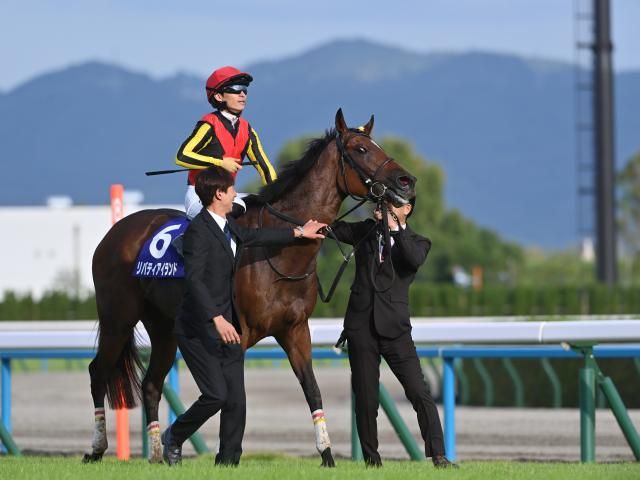 JRA 帯封 G1 リバティアイランド イクイノックス-