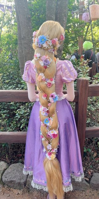 ラプンツェル コスプレ 一式 本物のラプンツェルやん」昼夜兼用の力作〝光るウィッグ〟に38万いいね