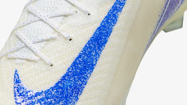 これが新生マーキュリアル！NIKEの新スパイク『スーパーフライ10