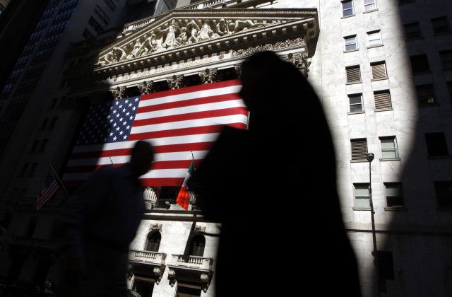 米国株式市場＝下落、ＦＯＭＣ議事要旨消化　エヌビディア時間外で上昇