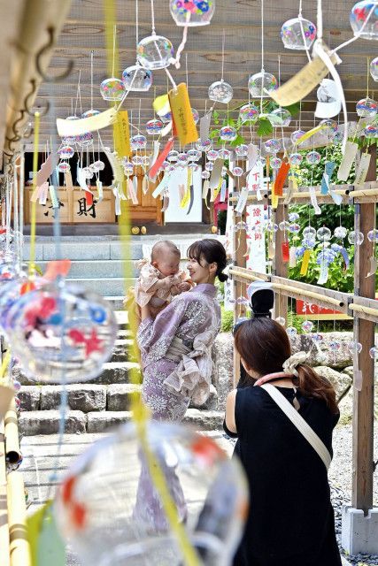 下野・華蔵寺で「風鈴まつり」涼やかに　31日まで、1200個音色響く