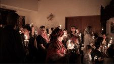「中年のきれいな女性が多い……」国立市富士見台の教会に集う、独裁政権とチェルノブイリを経験したルーマニア人女性たち