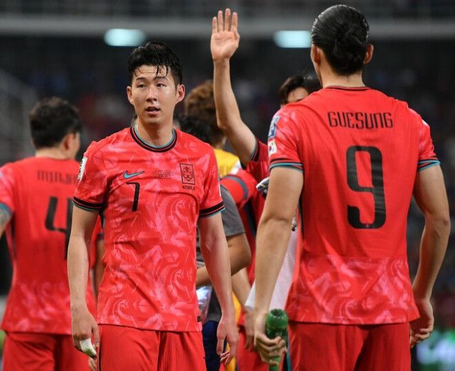 「非礼なサッカーの中国が韓国に感謝する日が来た」“ライバル”タイ粉砕の韓国代表に中国が賛辞→韓メディアは皮肉「我々のおかげで...」