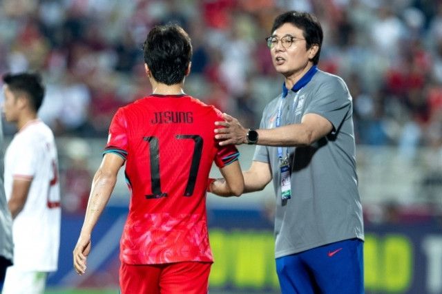 消えない汚点を残した」U-23韓国代表監督が歩んだ“裏切り者→英雄→裏切り者”の波瀾万丈人生を母国メディアが指摘！「Ａ代表の暫定指揮は毒となった」（SOCCER  DIGEST Web）｜ｄメニューニュース（NTTドコモ）