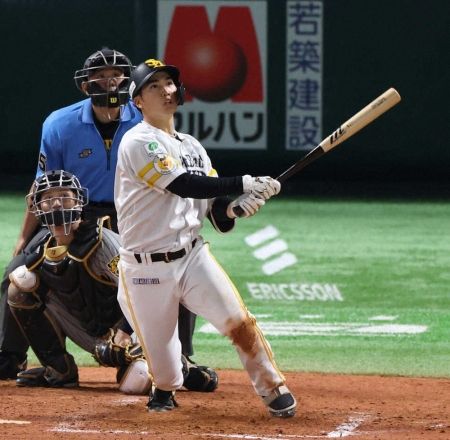 ソフトバンク・広瀬　大学時代20本塁打の“先輩”岡田監督に見せつけたプロ1号「いずれは本塁打王を」