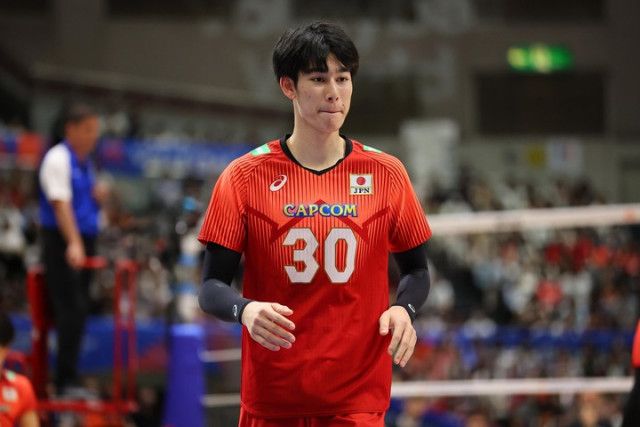 人気No.1/本体 選手・監督・スタッフ｜男子日本代表 19歳の甲斐優斗が 