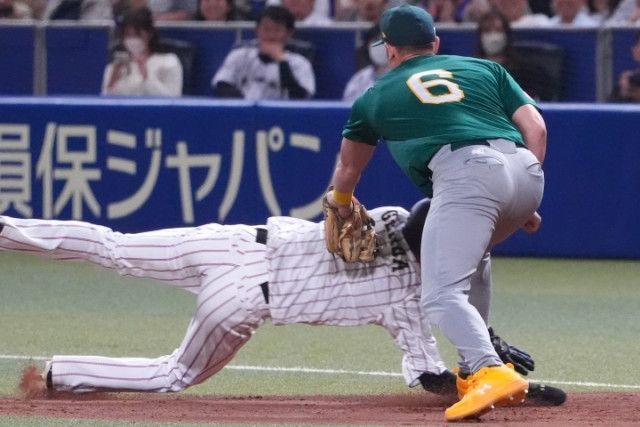 侍J、源田壮亮の“逆”1ミリにファン大注目！ 「国際大会名物